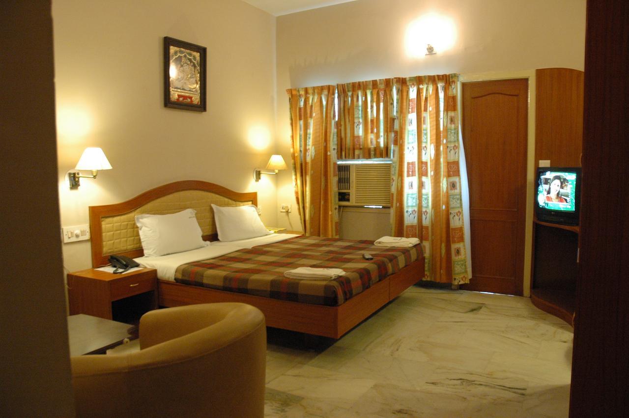 Hotel Saradharam Chidambaram Exterior foto